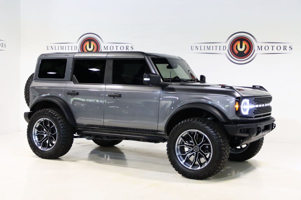 Used 2025 Ford Bronco Badlands AWD/4WD image 6
