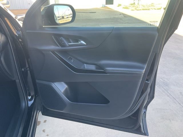 Used 2025 Chevrolet Equinox LT AWD/4WD image 32