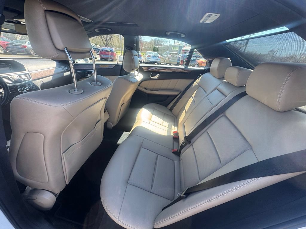 Used 2013 Mercedes-Benz E 350 Sedan image 28