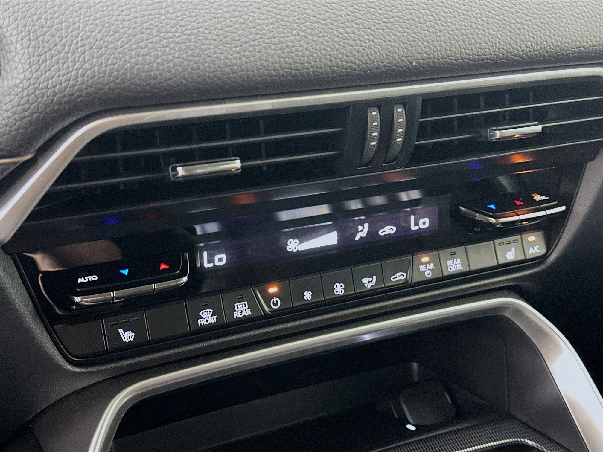 Used 2025 MAZDA CX-90 3.3 Turbo w/ Premium Sport Pkg image 24