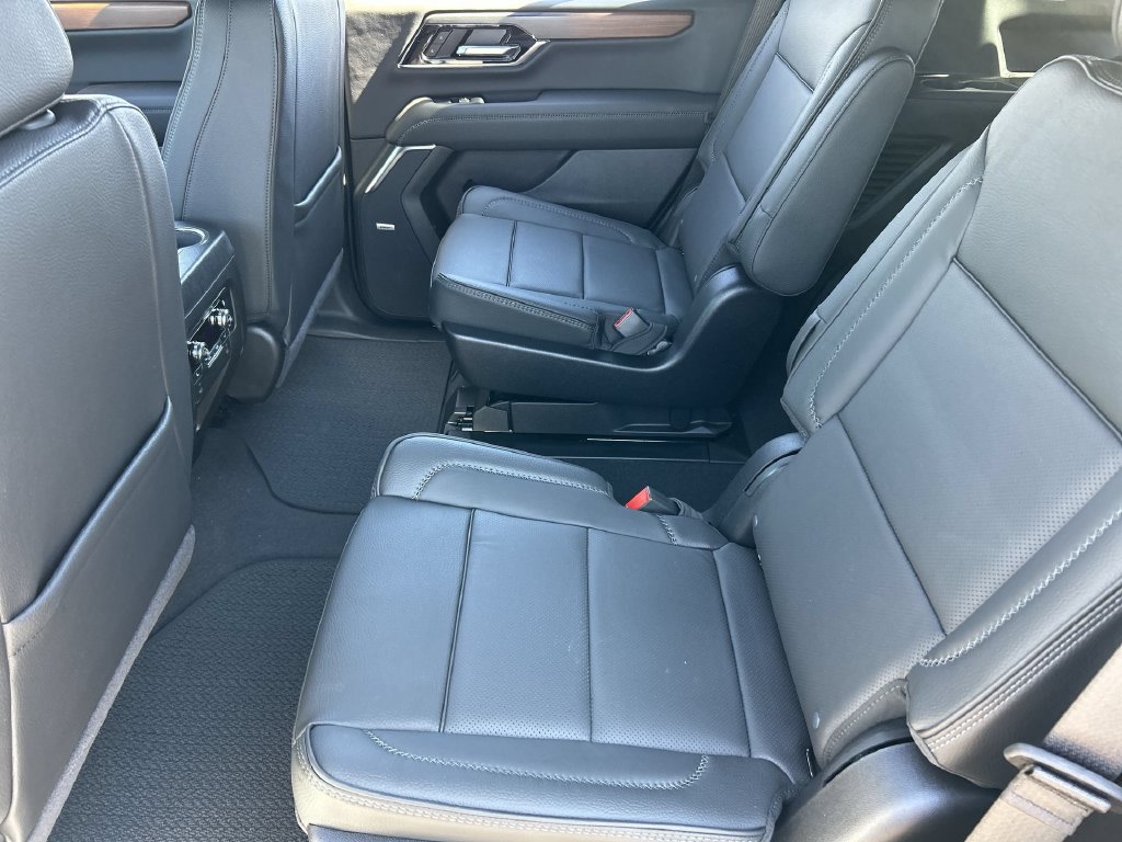 New 2027 GMC Yukon Denali w/ Sun & Power Step Package AWD/4WD image 26