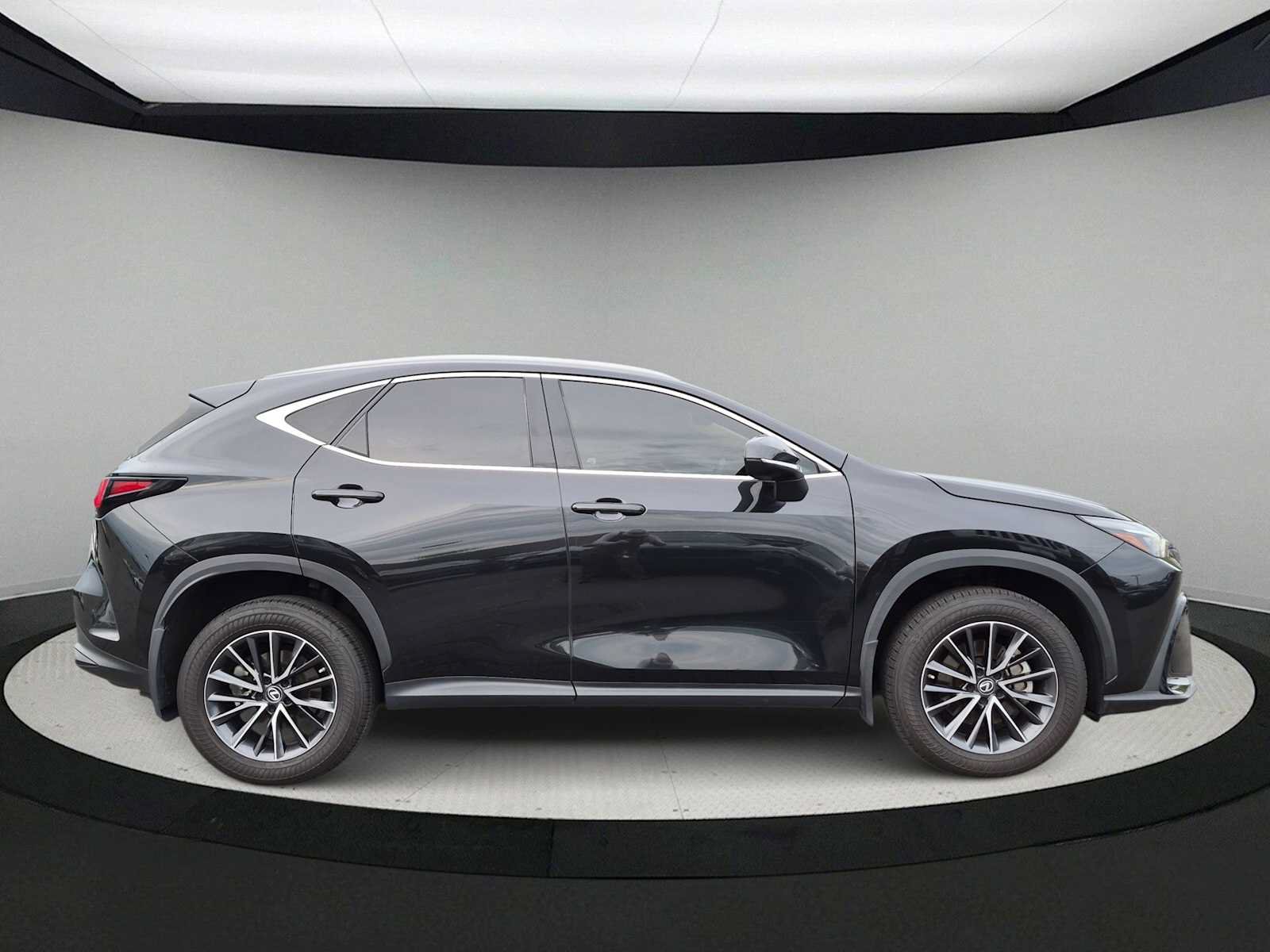 Used 2022 Lexus NX 350 AWD image 9
