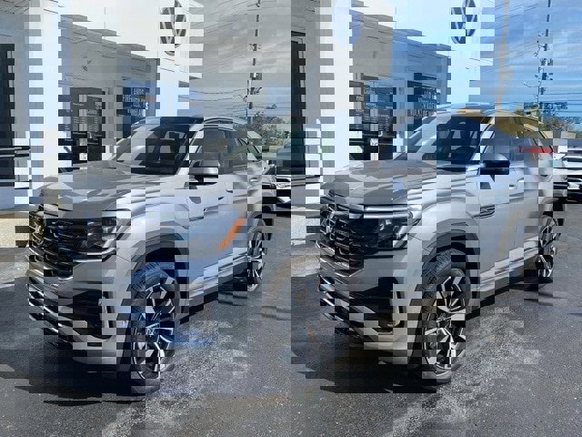 New 2026 Volkswagen Atlas Cross Sport SEL Premium R-Line image 6