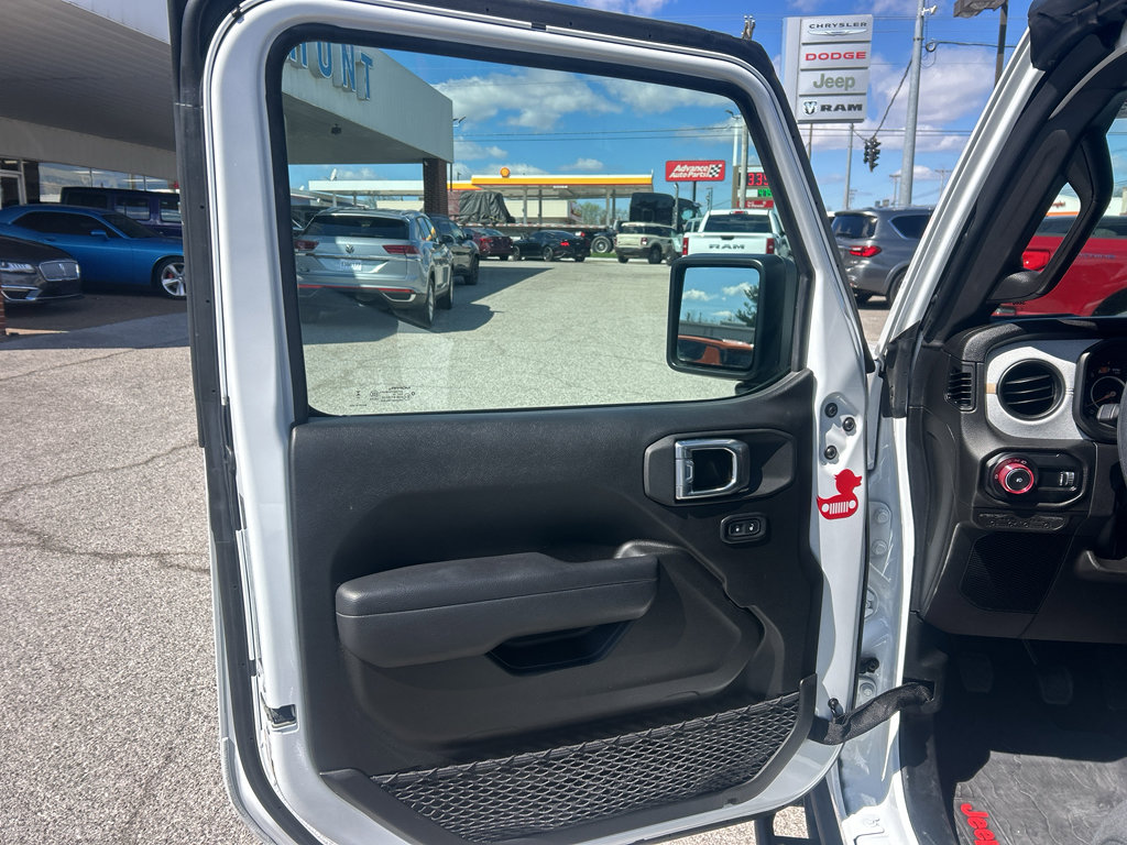 Used 2025 Jeep Wrangler Sport image 15