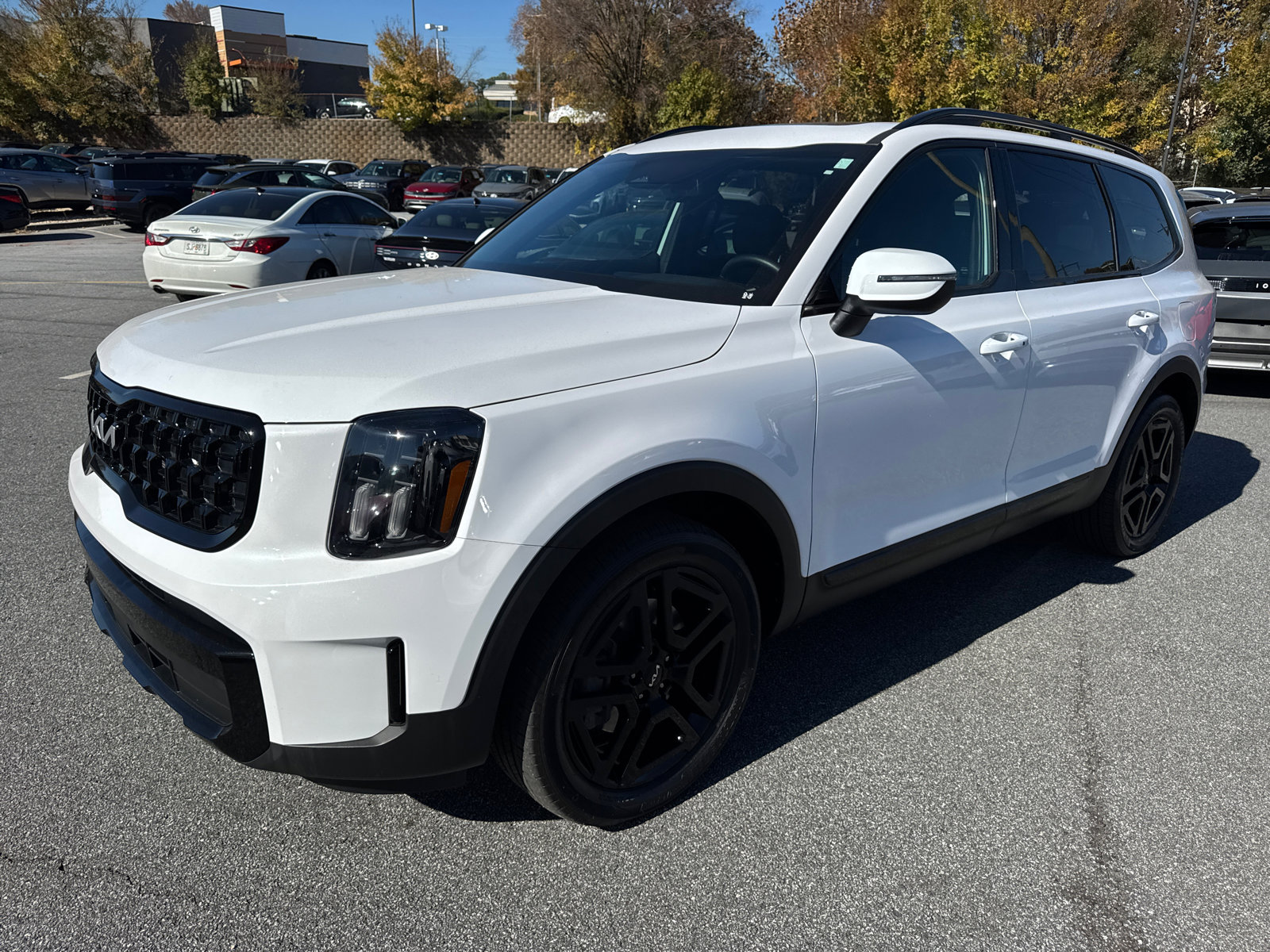 Used 2024 Kia Telluride EX X-Line image 3