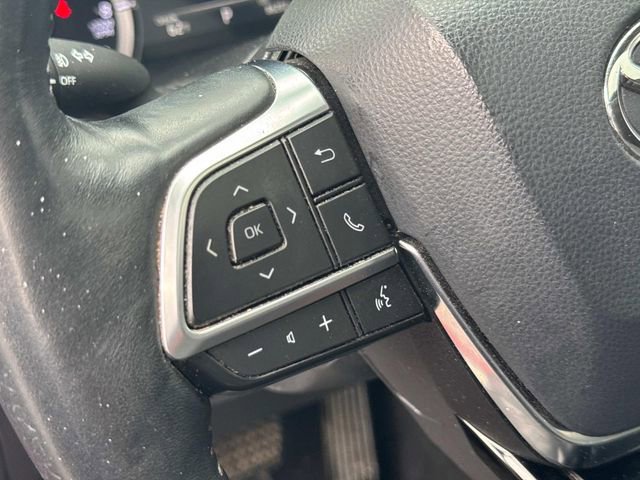 Used 2020 Toyota Highlander Limited image 25