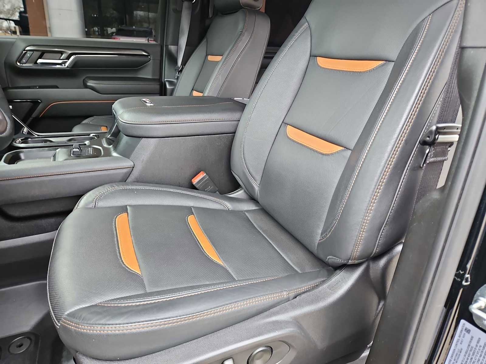 Certified 2024 GMC Sierra 2500 AT4 w/ AT4 Preferred Package image 16