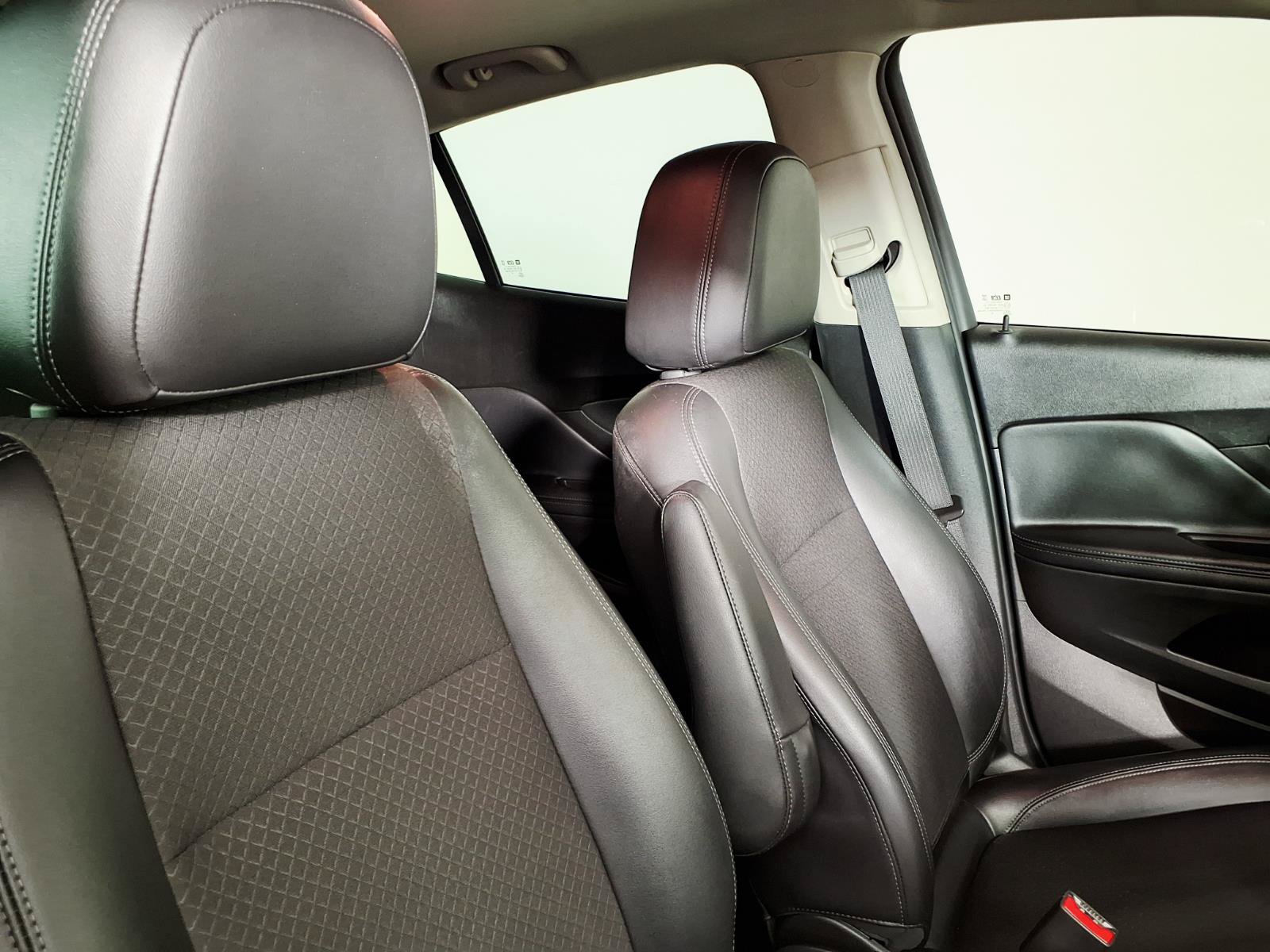 Used 2020 Buick Encore Preferred w/ Safety Package AWD/4WD image 10