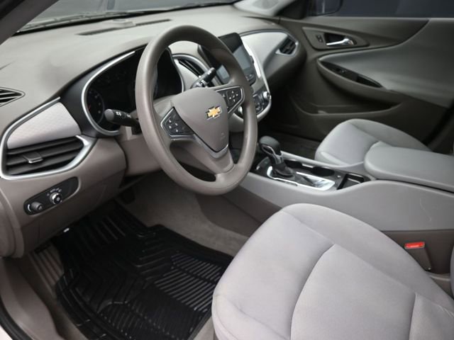 Used 2022 Chevrolet Malibu LS image 18