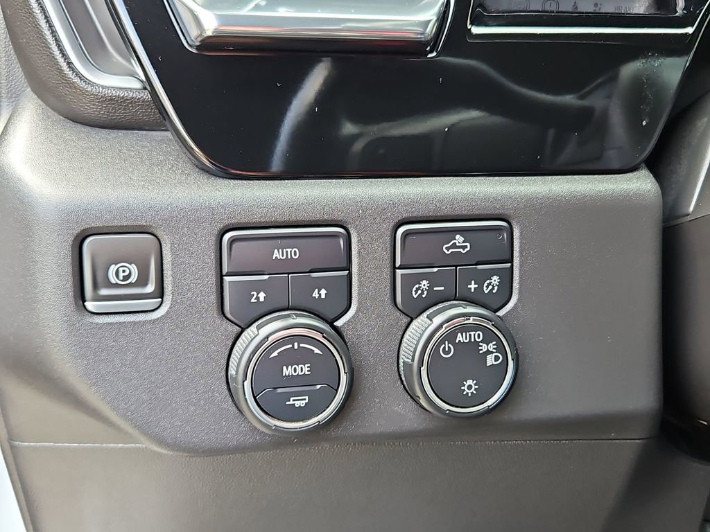 Used 2023 Chevrolet Silverado 1500 LT w/ Protection Package image 14