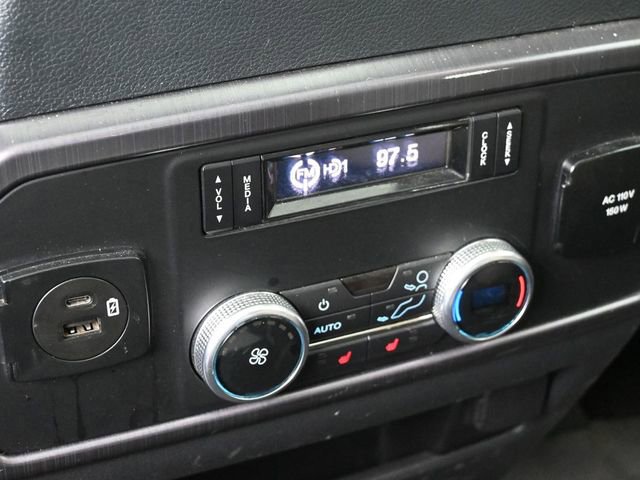 Used 2022 Ford Expedition Platinum image 27