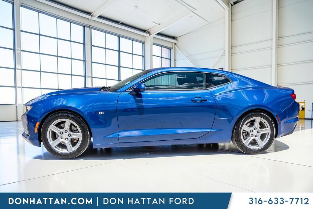 Used 2019 Chevrolet Camaro LT RWD image 2