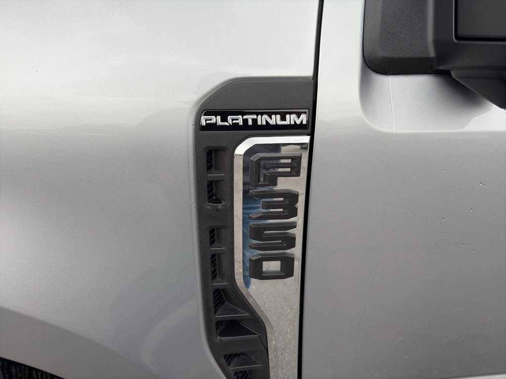 Used 2024 Ford F350 Platinum AWD/4WD image 9