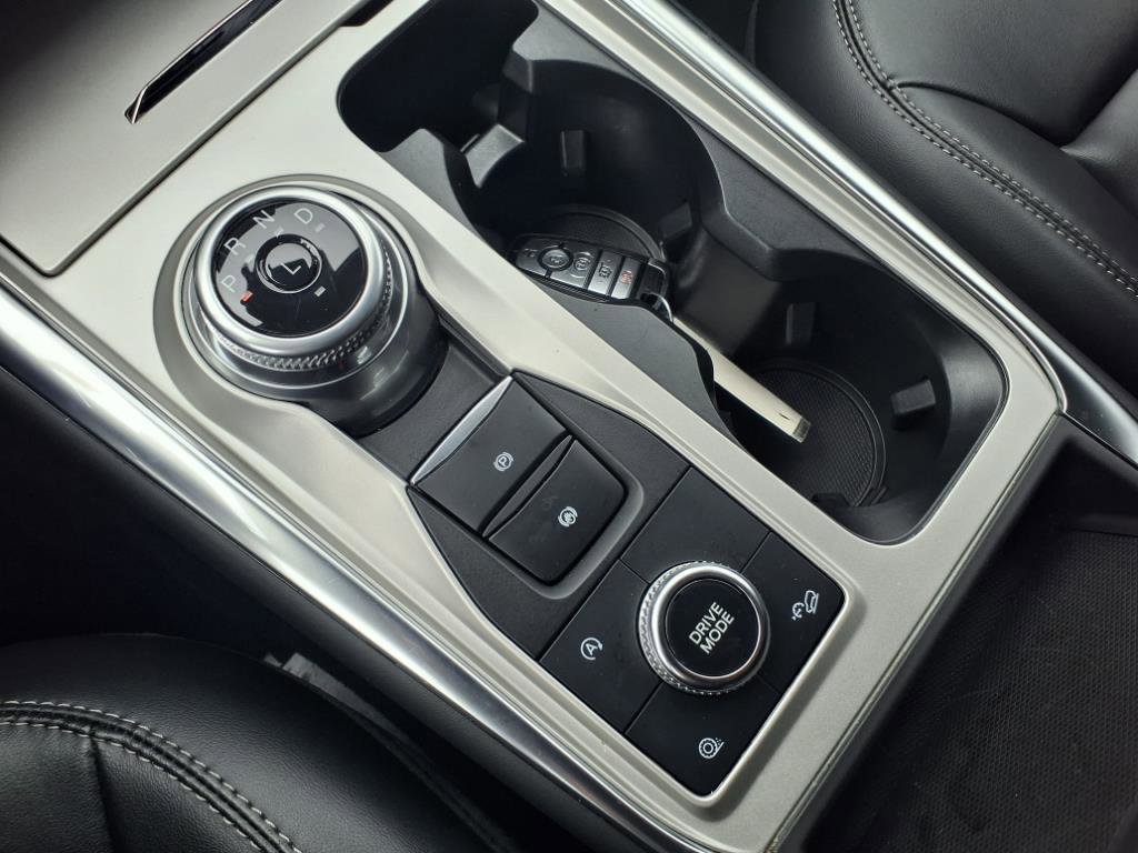 Used 2023 Ford Explorer XLT w/ Equipment Group 202A image 20