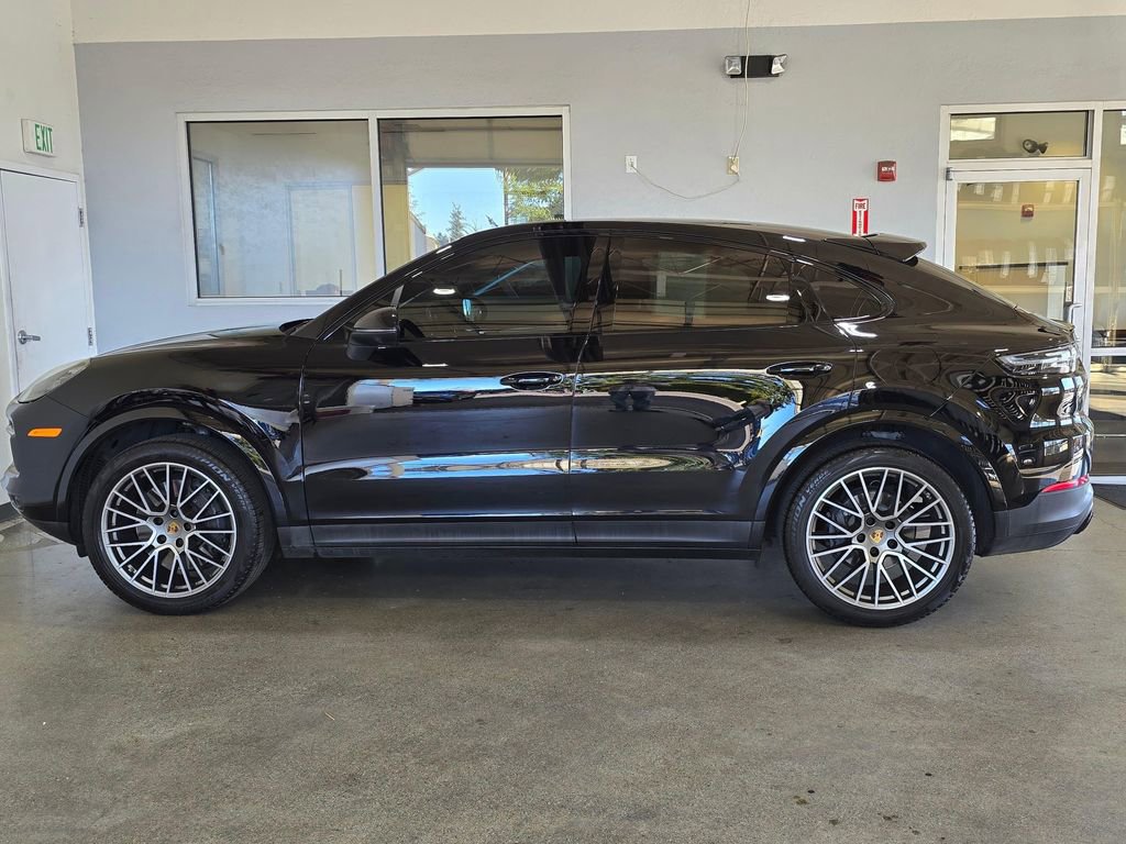 Used 2022 Porsche Cayenne S AWD/4WD image 7