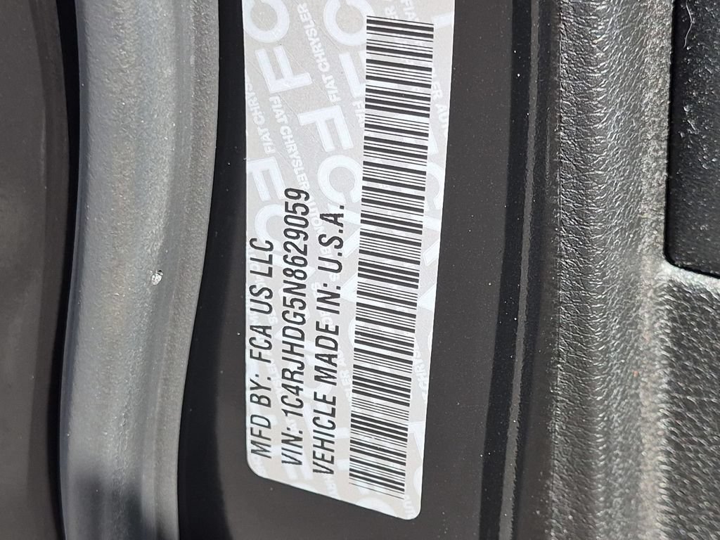 Used 2022 Jeep Grand Cherokee Overland AWD/4WD image 27