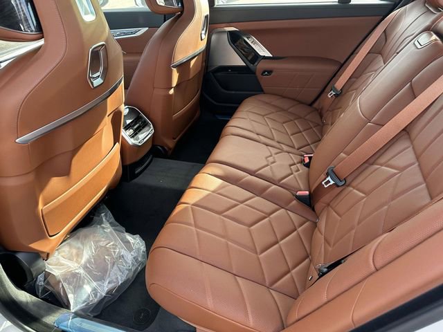 New 2026 BMW i7 xDrive60 image 8