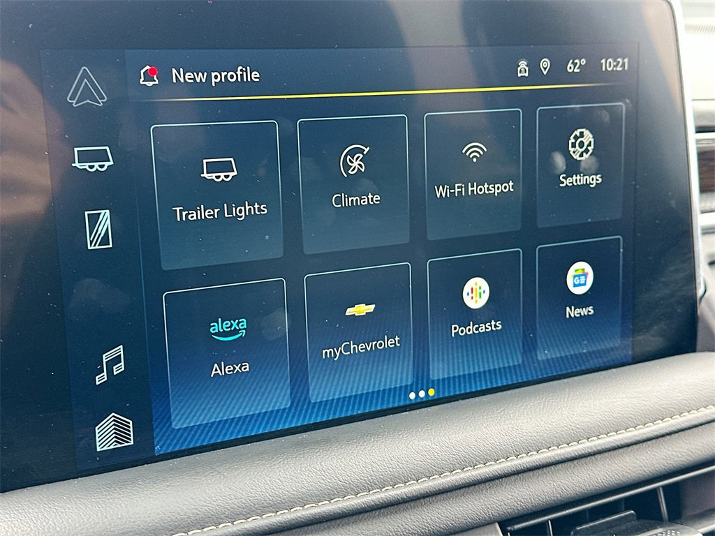 Used 2024 Chevrolet Suburban Premier image 14