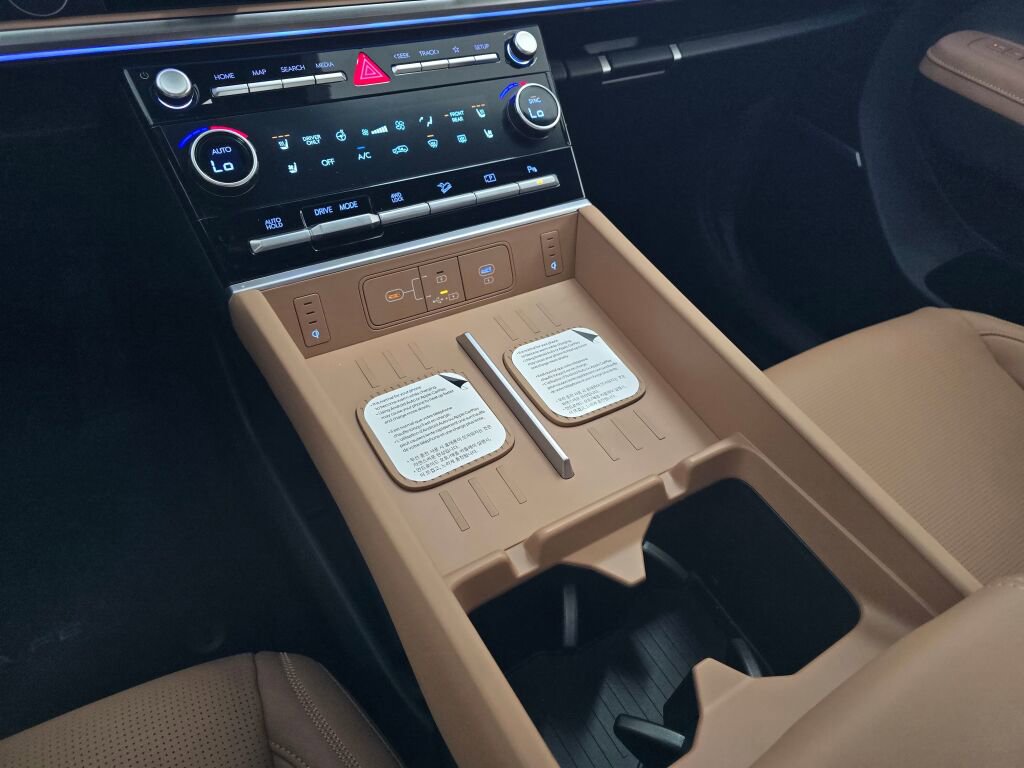 New 2026 Hyundai Santa Fe Calligraphy image 29