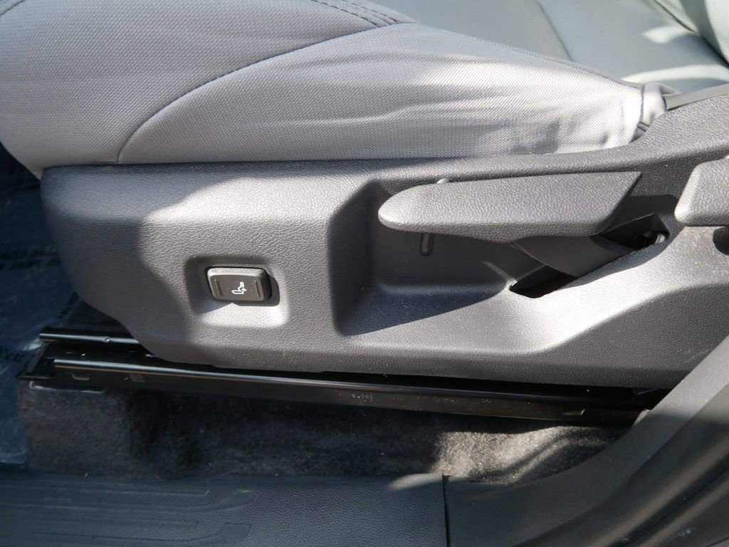 Certified 2024 Toyota Tacoma SR5 image 15