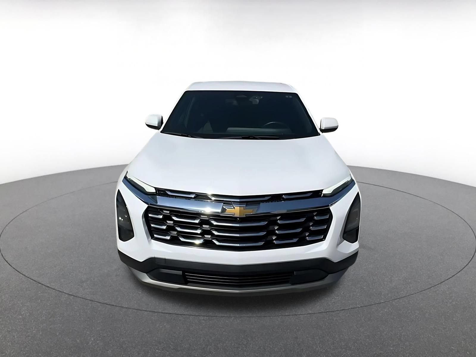 Used 2025 Chevrolet Equinox LT AWD/4WD image 4
