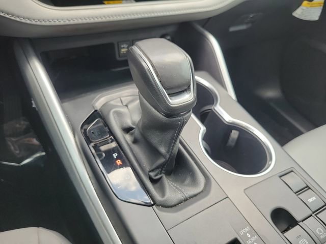Used 2024 Toyota Highlander XLE image 21