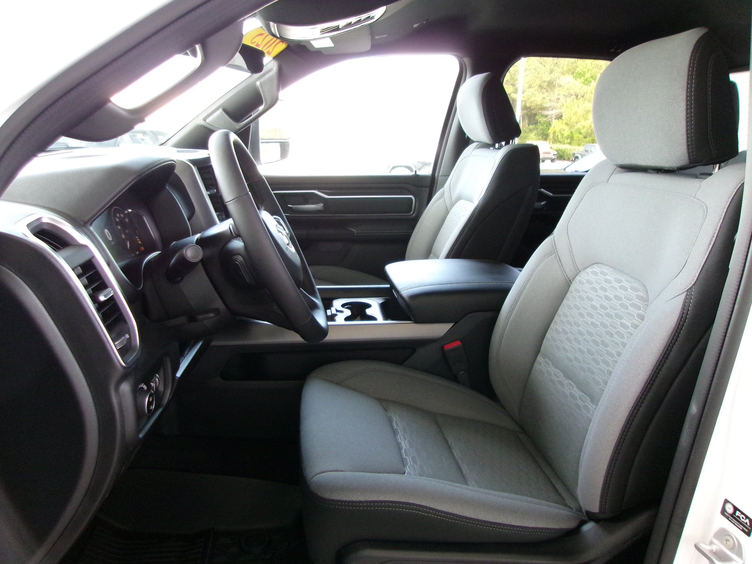 New 2025 RAM 1500 Big Horn AWD/4WD image 12