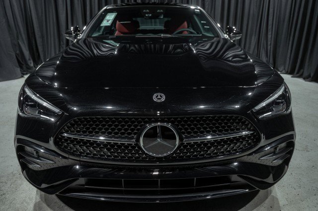 New 2026 Mercedes-Benz CLE 450 4MATIC Coupe image 2