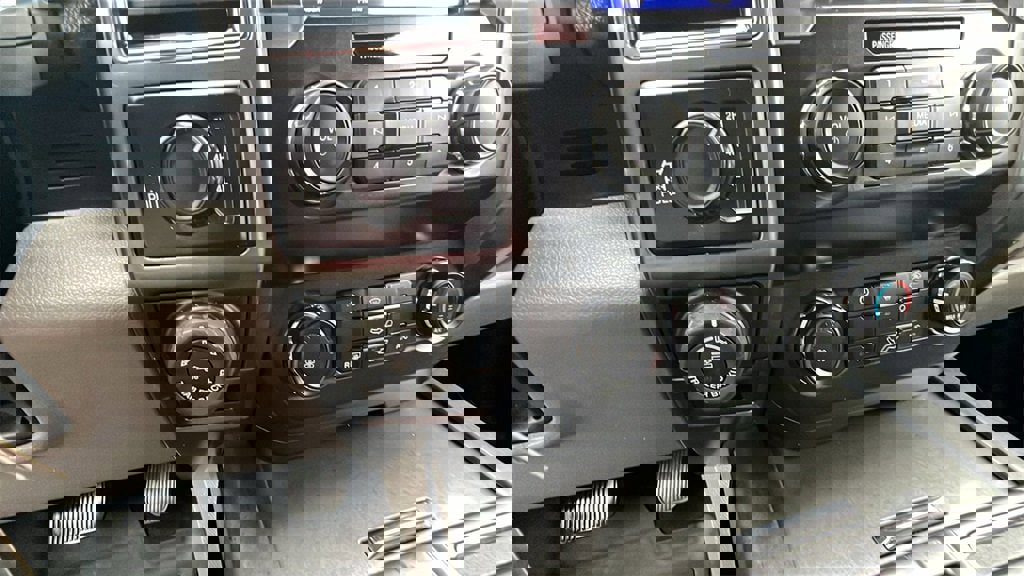 Used 2020 Ford F150 XLT w/ Equipment Group 301A Mid image 29