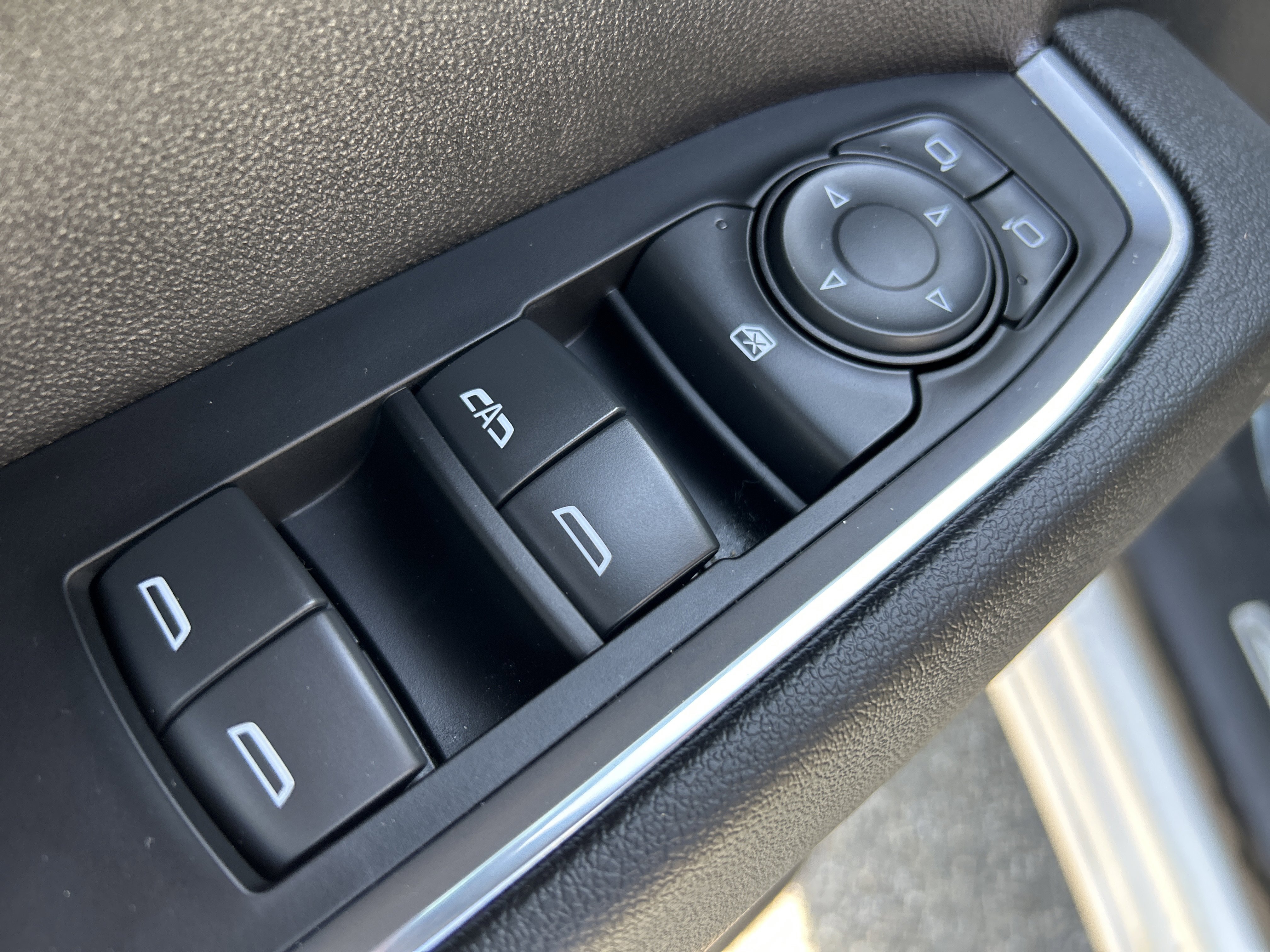 Used 2022 Chevrolet Silverado 1500 LT image 20