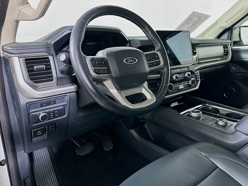 Used 2022 Ford Expedition Max XLT AWD/4WD image 9
