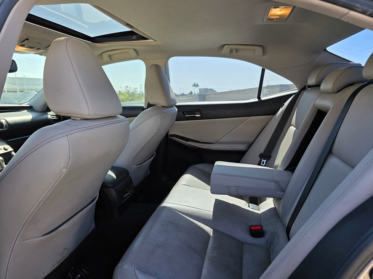 Used 2016 Lexus IS 200t RWD image 14