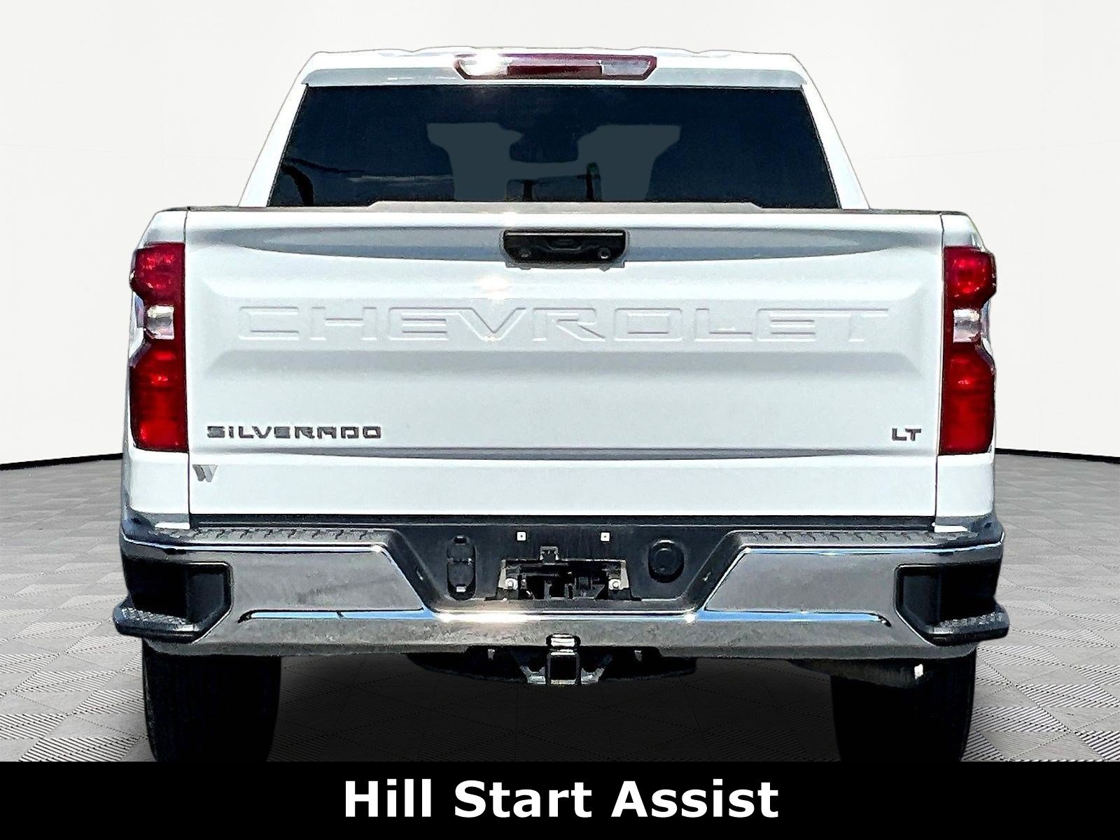 Used 2024 Chevrolet Silverado 1500 LT AWD/4WD image 5
