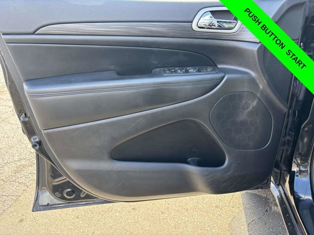 Used 2022 Jeep Grand Cherokee Laredo X image 10