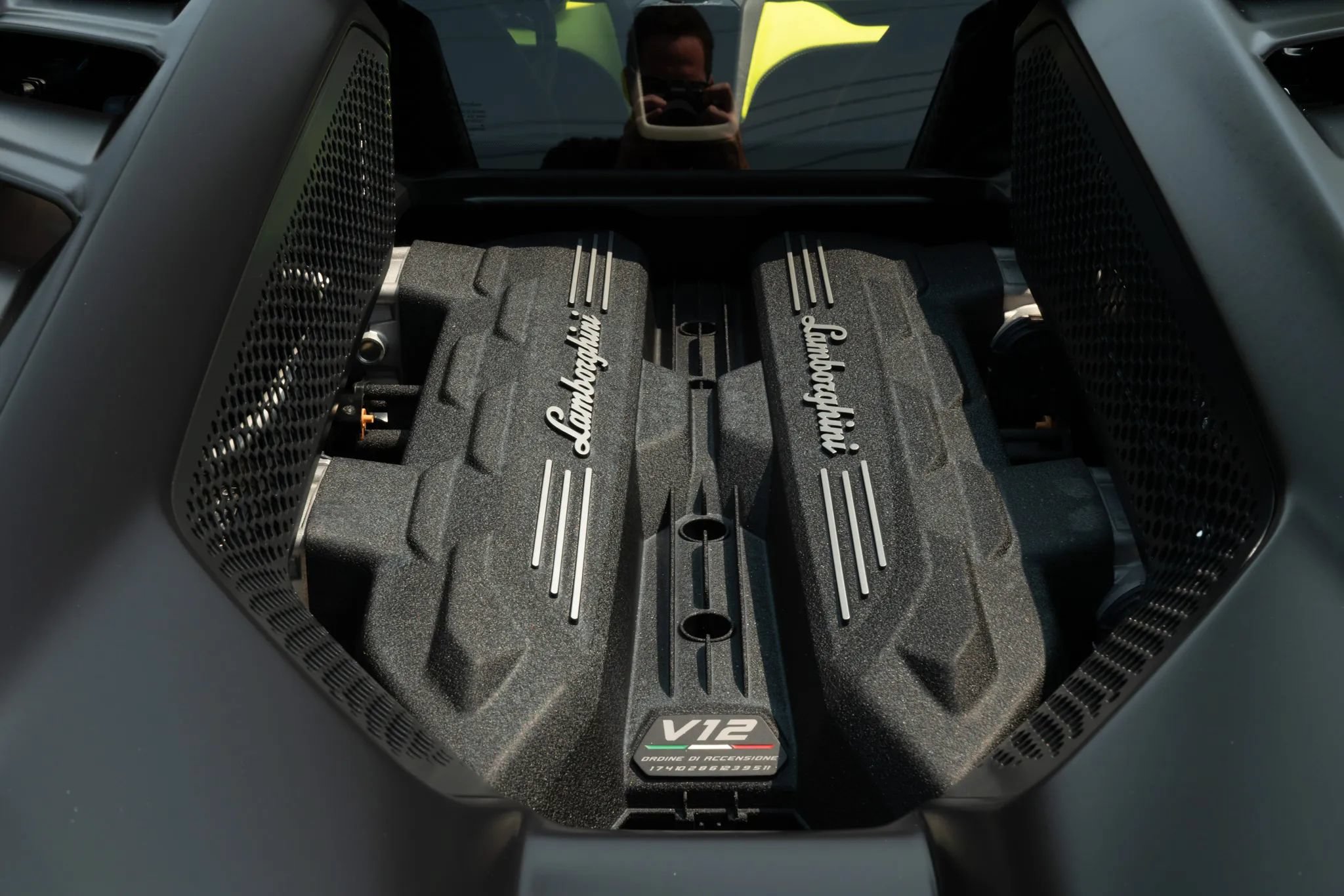 Used 2024 Lamborghini Revuelto AWD/4WD image 50