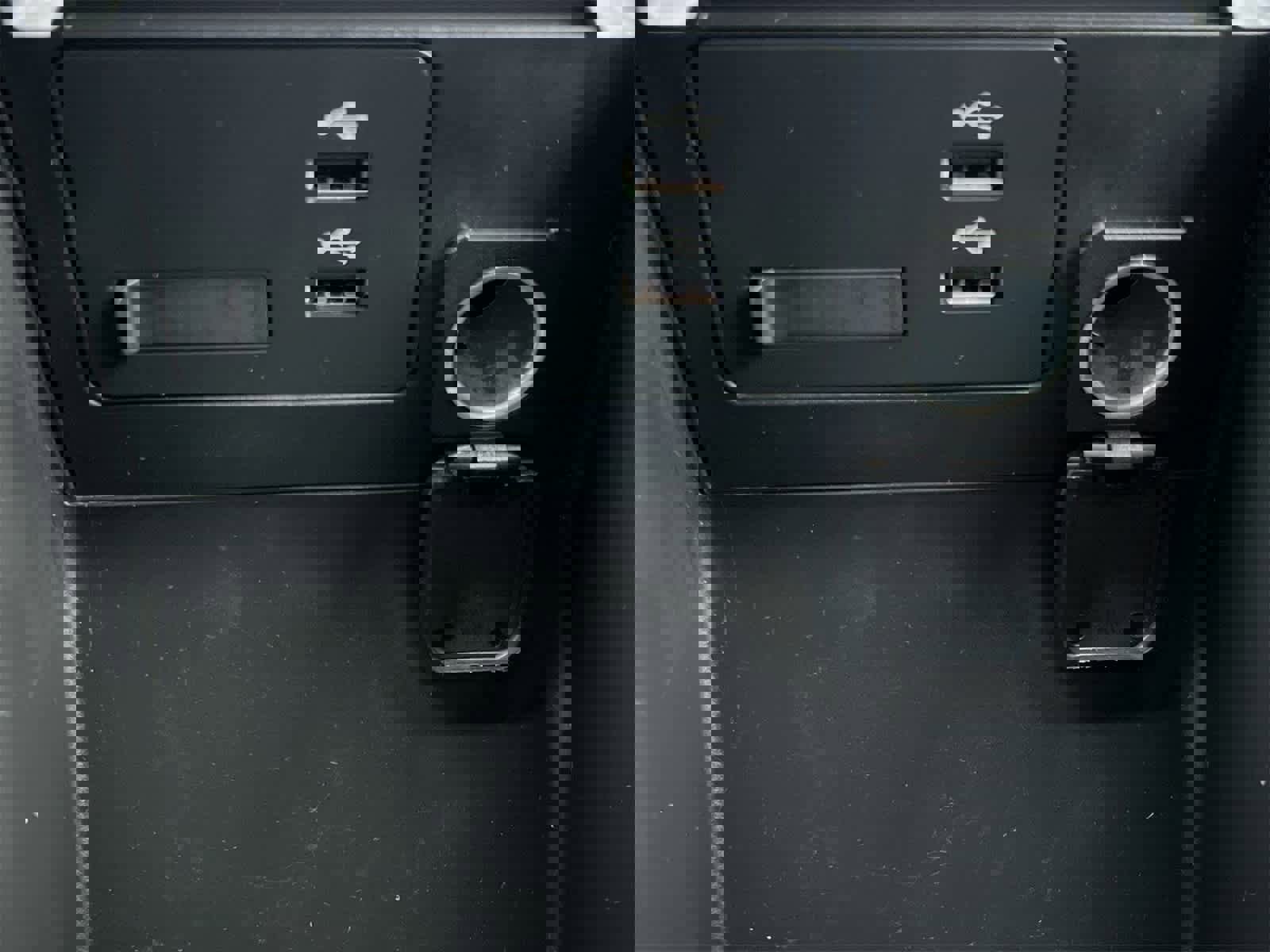 Used 2023 MAZDA MAZDA3 s image 30