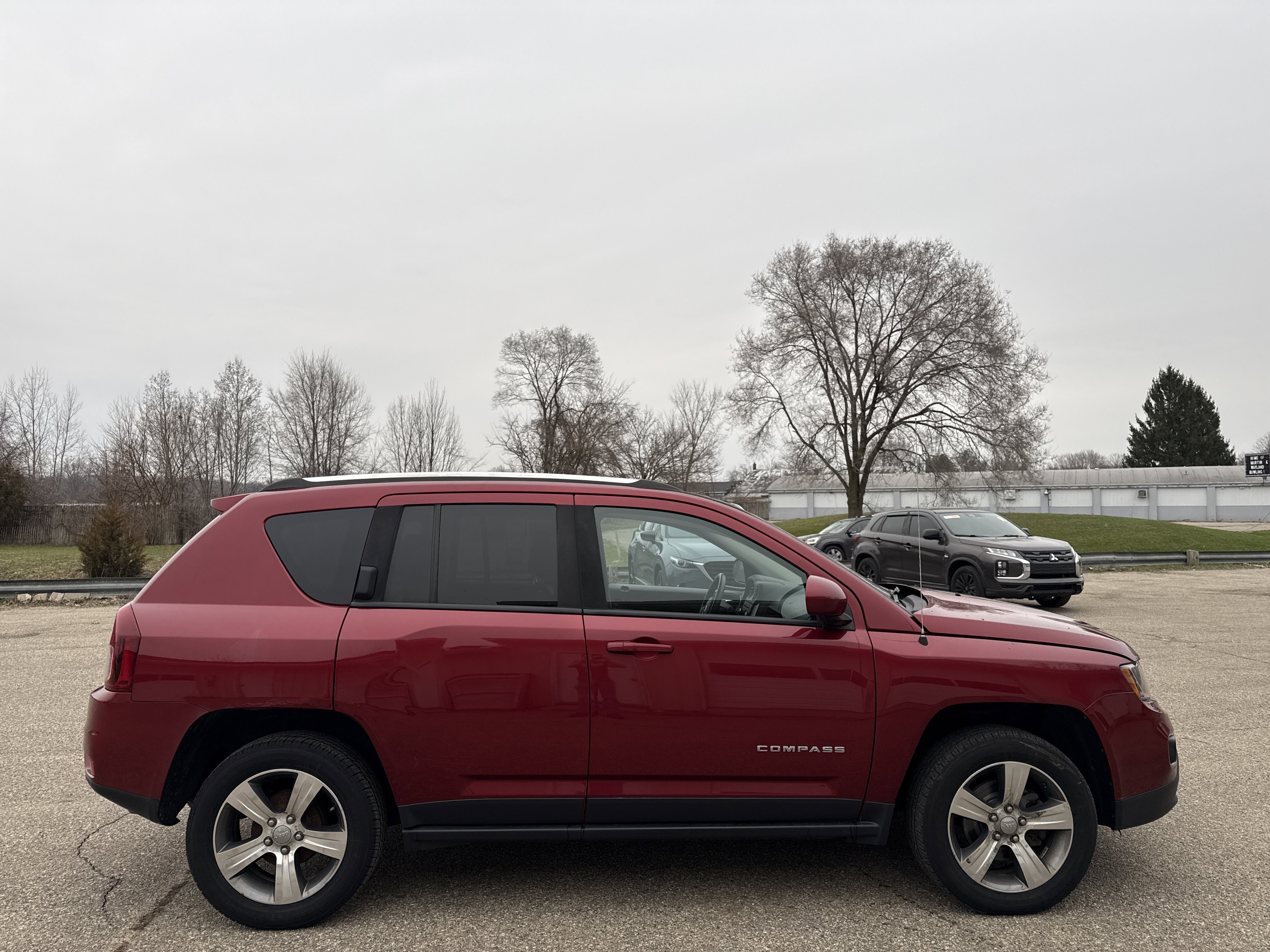 Used 2017 Jeep Compass High Altitude image 2