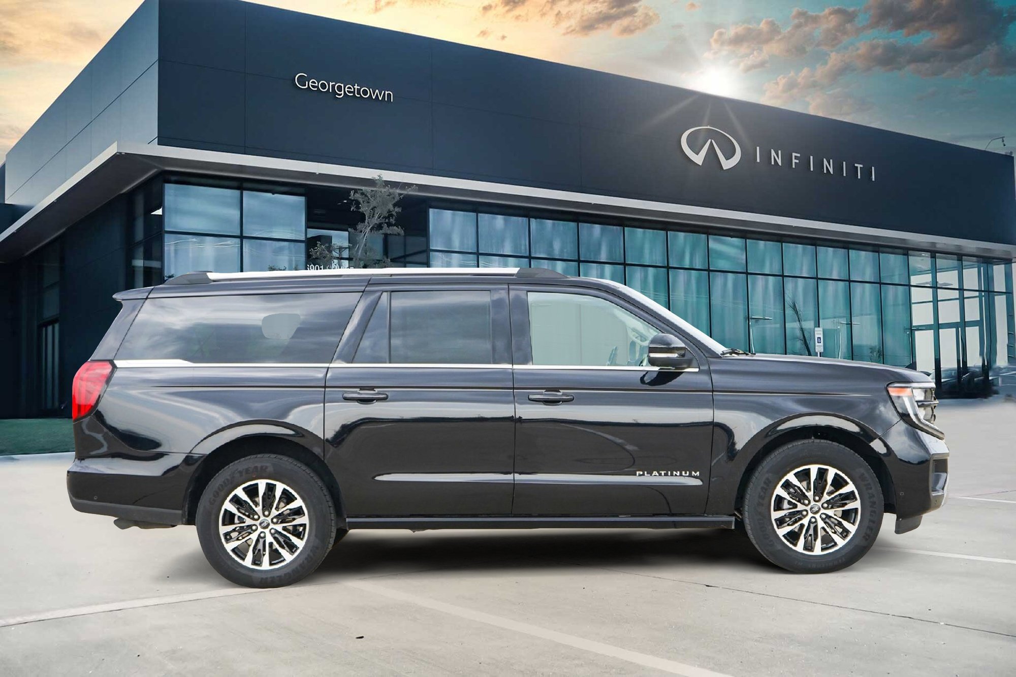 Used 2025 Ford Expedition Max Platinum image 3