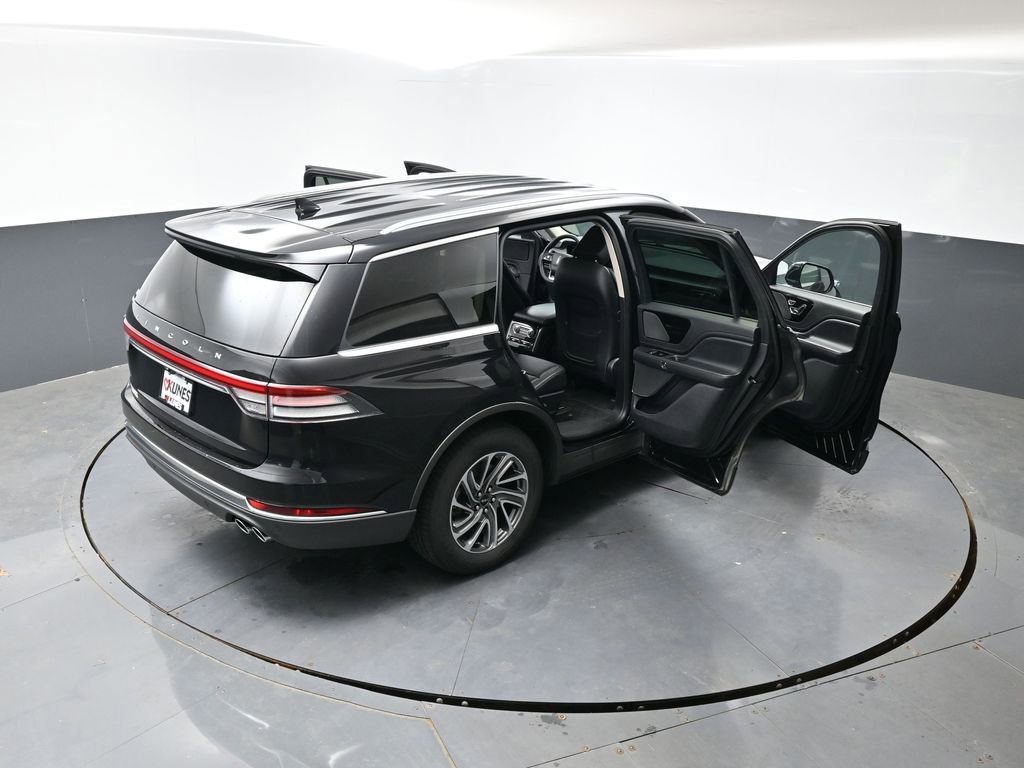 Used 2023 Lincoln Aviator AWD image 66