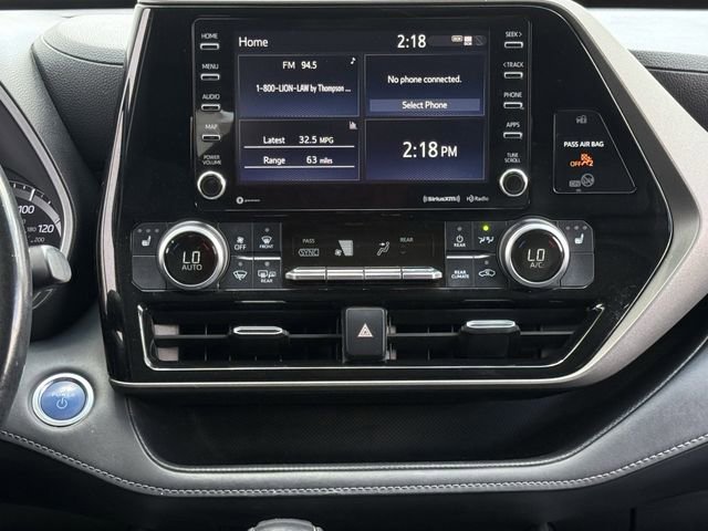 Used 2020 Toyota Highlander XLE AWD/4WD image 18