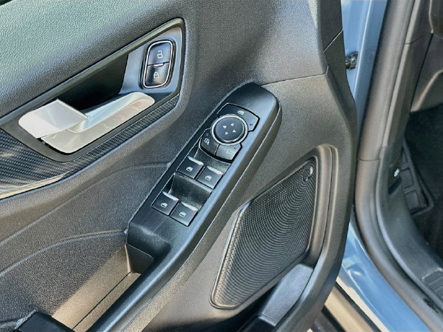 Used 2024 Ford Escape ST-Line w/ Tech Pack #1 AWD/4WD image 18
