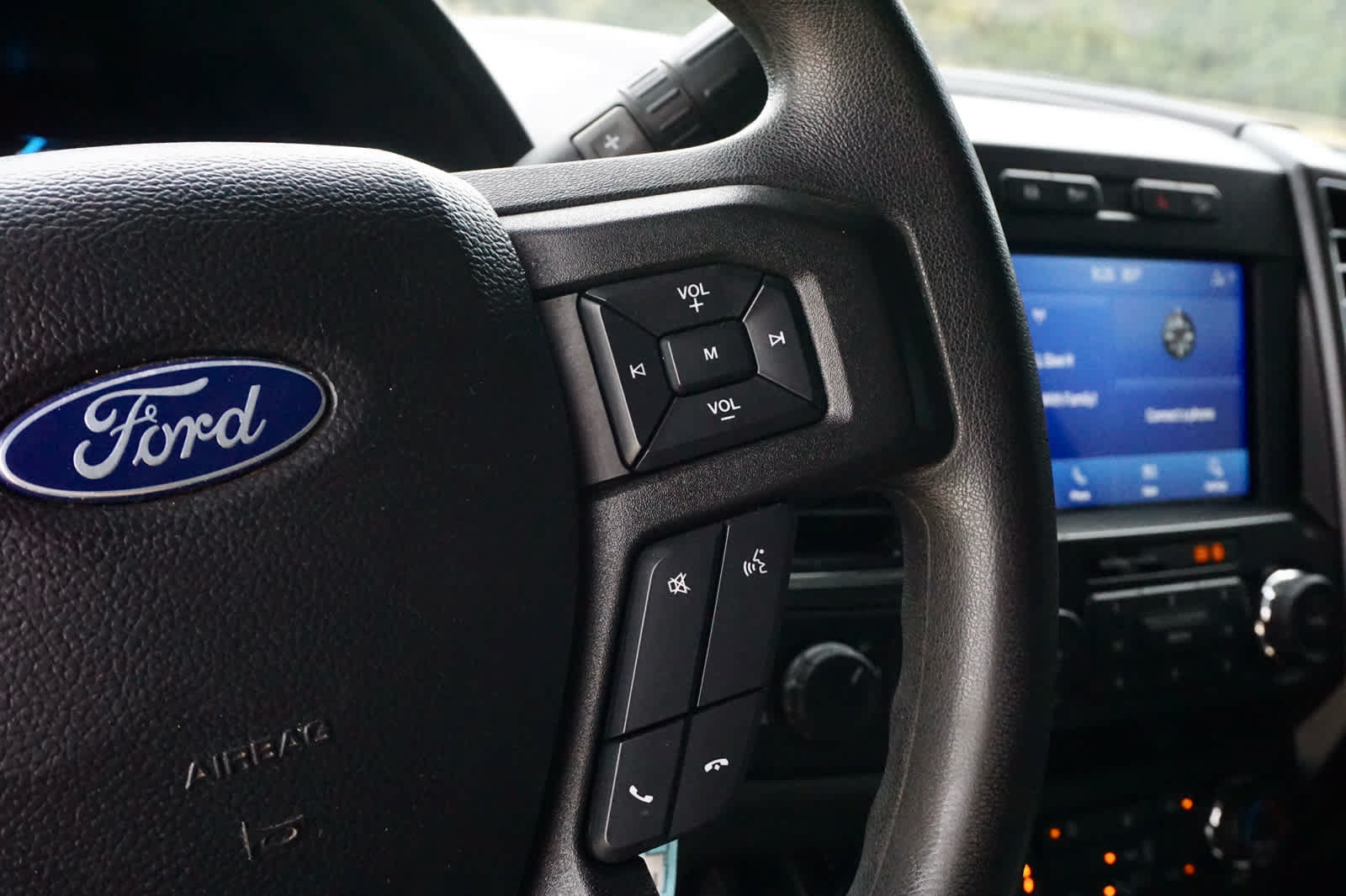 Used 2021 Ford F250 XLT w/ FX4 Off-Road Package AWD/4WD image 11