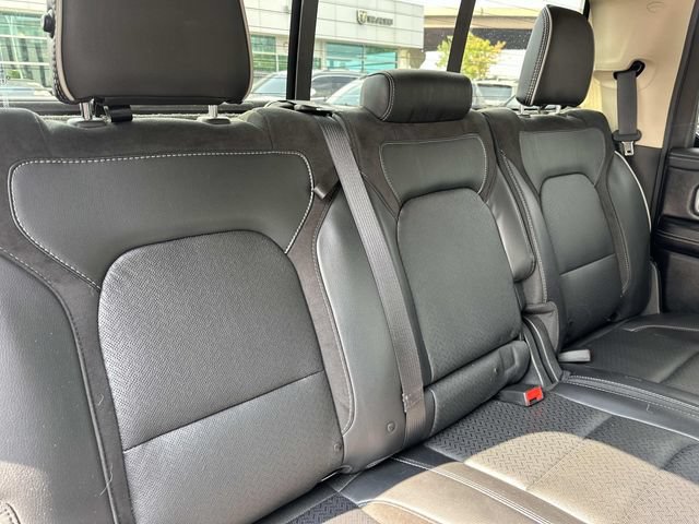 Used 2019 RAM 1500 Laramie AWD/4WD image 15