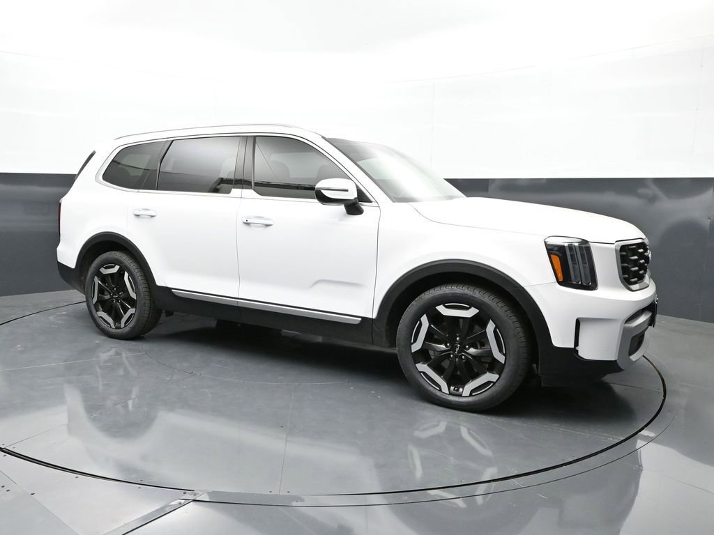 Used 2025 Kia Telluride S