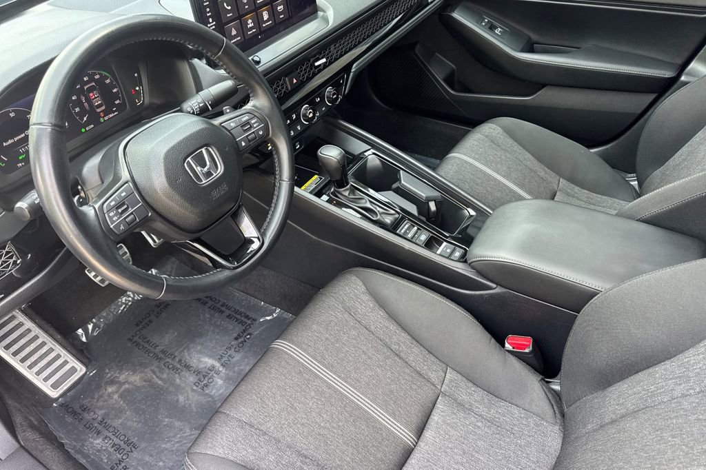 Certified 2025 Honda Accord Sport image 3