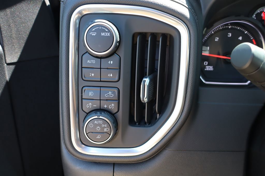 Used 2021 Chevrolet Silverado 2500 LTZ w/ LTZ Plus Package image 20