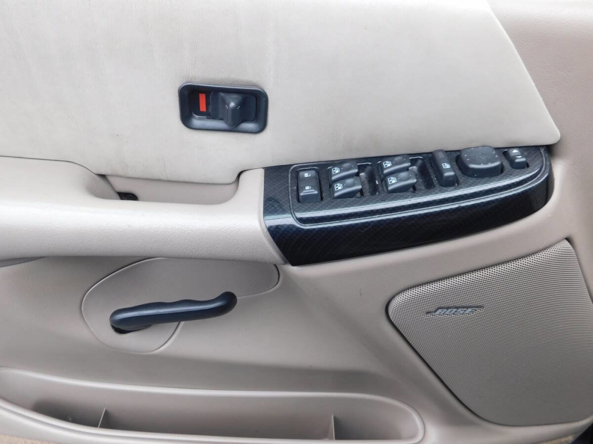 Used 2005 Chevrolet Avalanche Z71 w/ Sun And Sound Package image 17