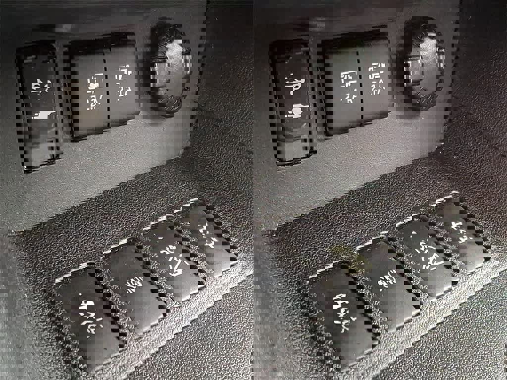 Used 2017 Toyota Highlander Limited Platinum image 28