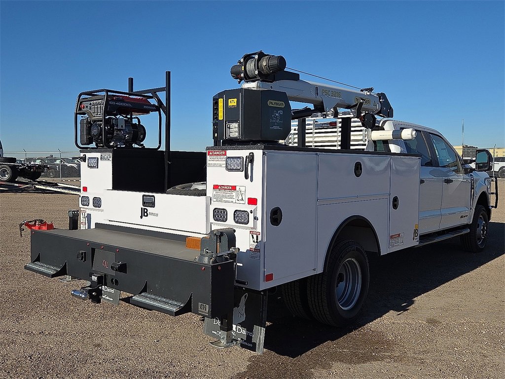 New 2025 Ford F350 XL w/ XL Chrome Package image 5