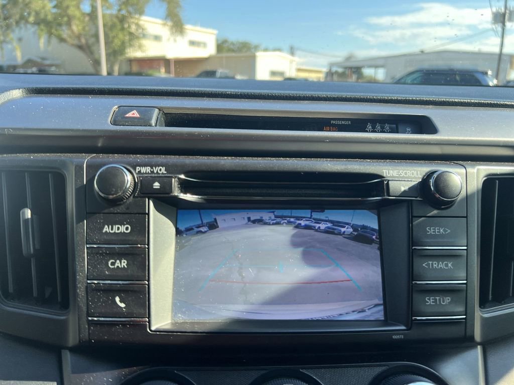 Used 2018 Toyota RAV4 LE image 20